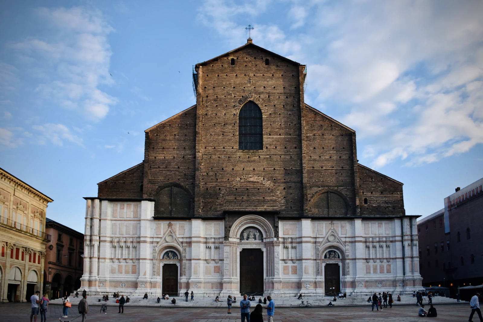 Bologna, Italy photo 3 by Arno Senoner