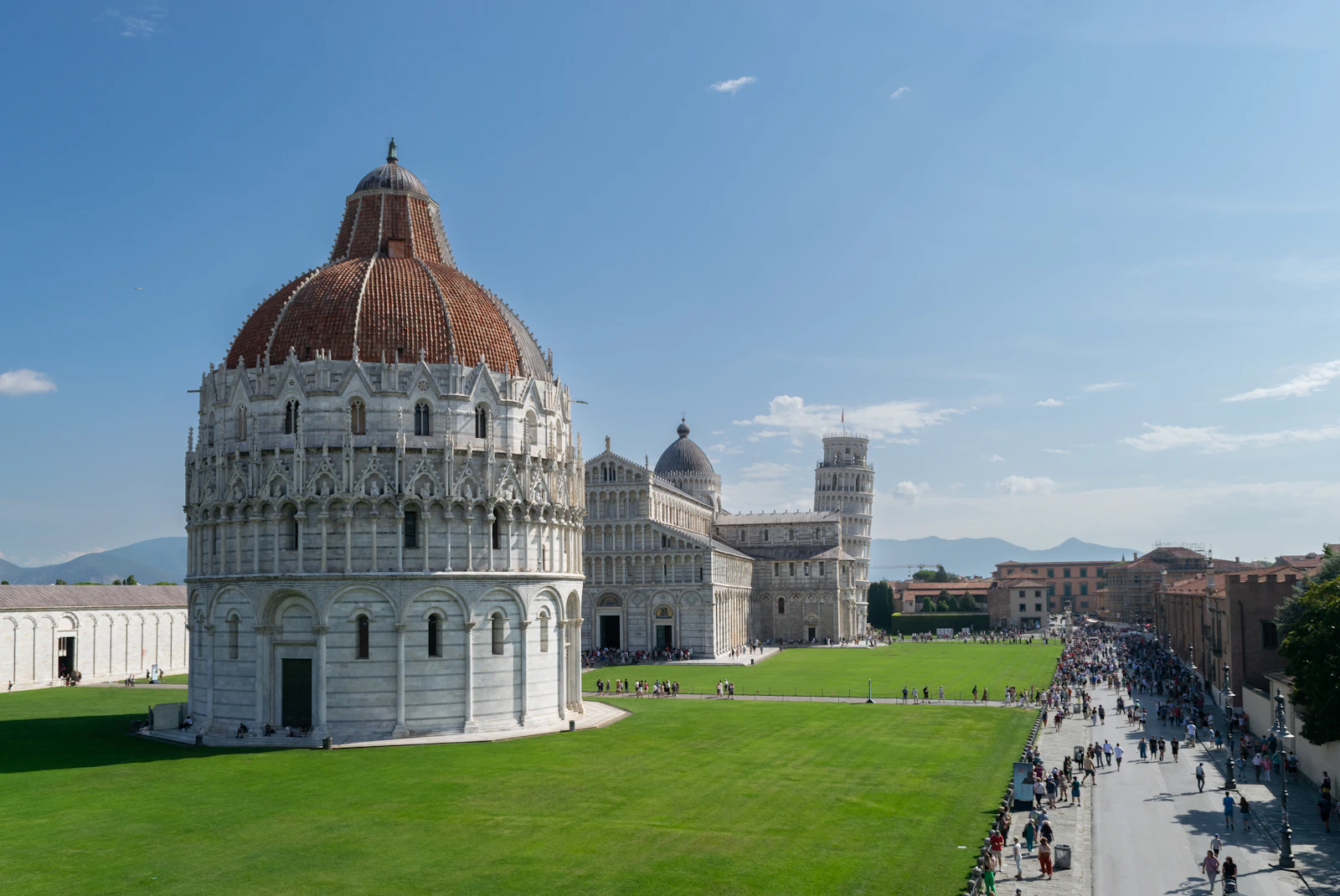 Pisa, Italy photo 11 by Giulia Hetherington