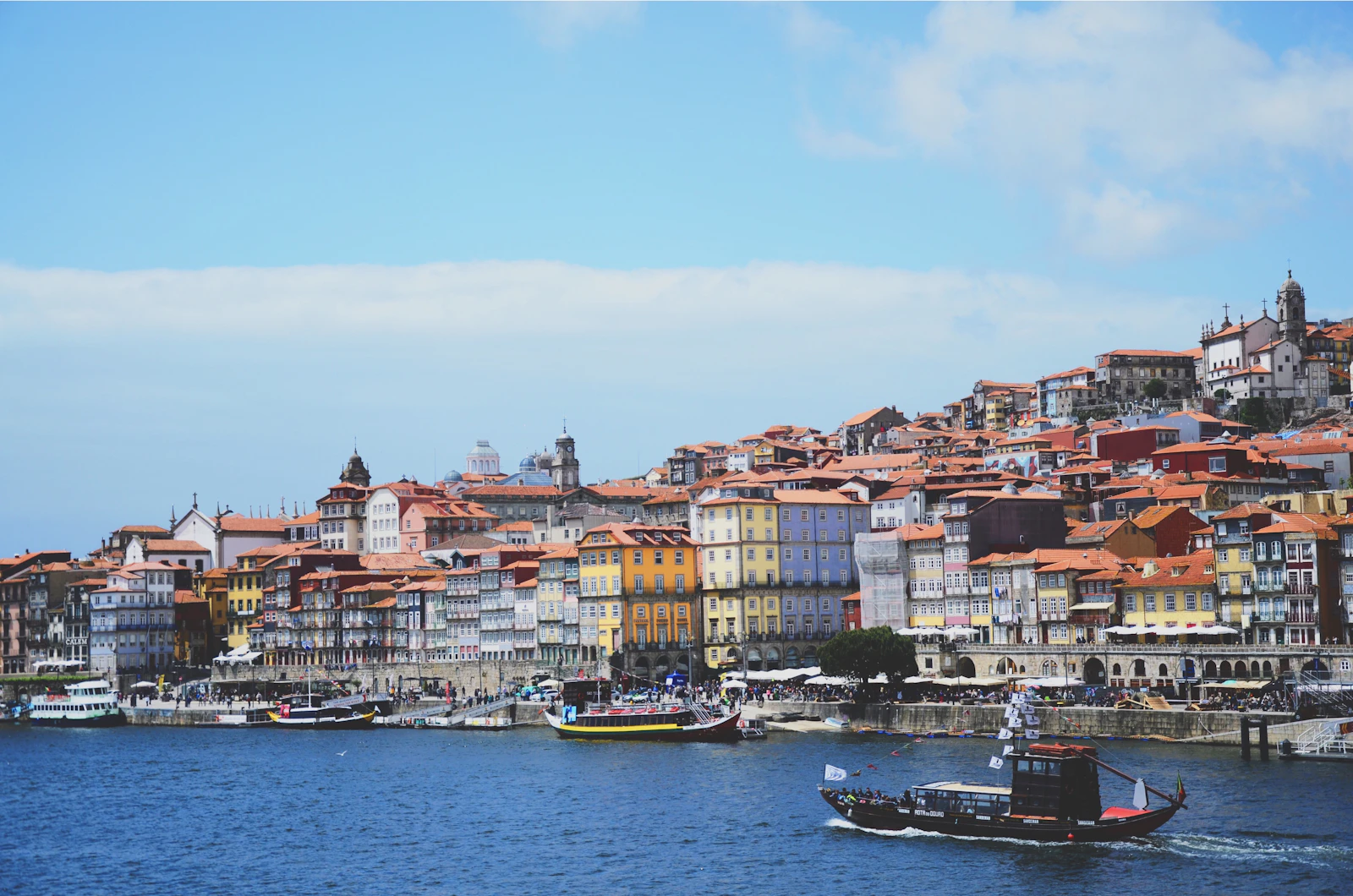 Porto, Portugal photo 30 by Eser Degirmencioglu