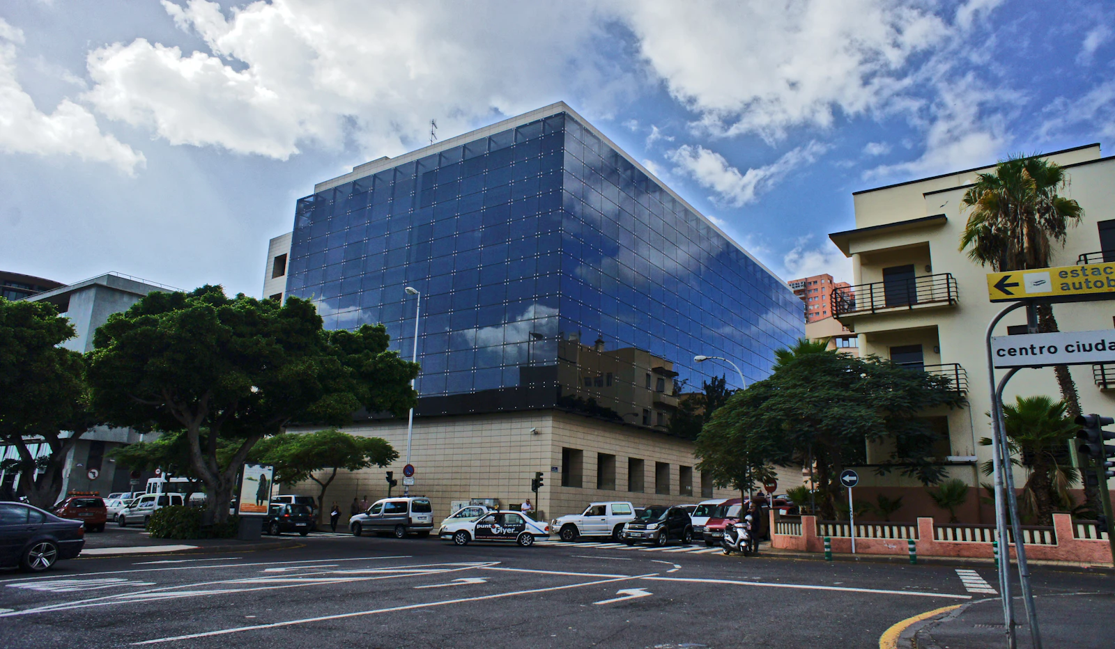 Santa Cruz de Tenerife, Spain photo 20 by Boris Busorgin