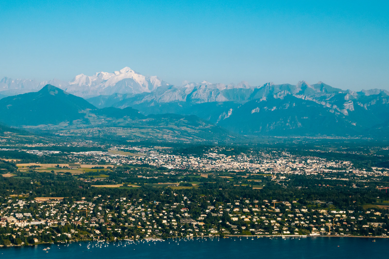 Geneva, Switzerland photo 12 by Frank Oosterbaan