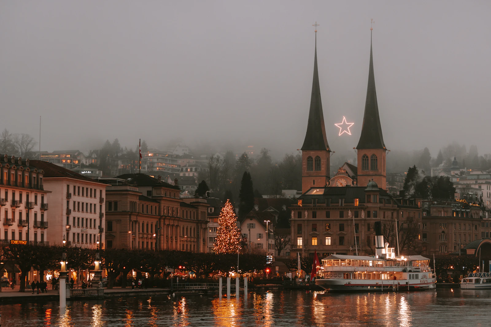 Lucerne, Switzerland photo 16 by Henrique Ferreira