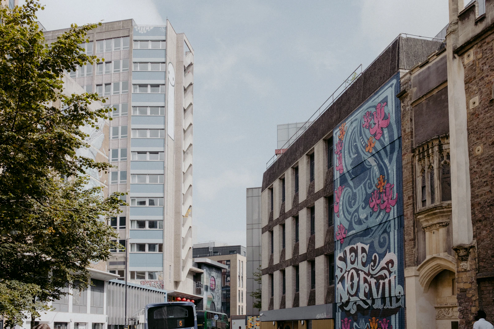 Bristol, United Kingdom photo 29 by Annie Spratt