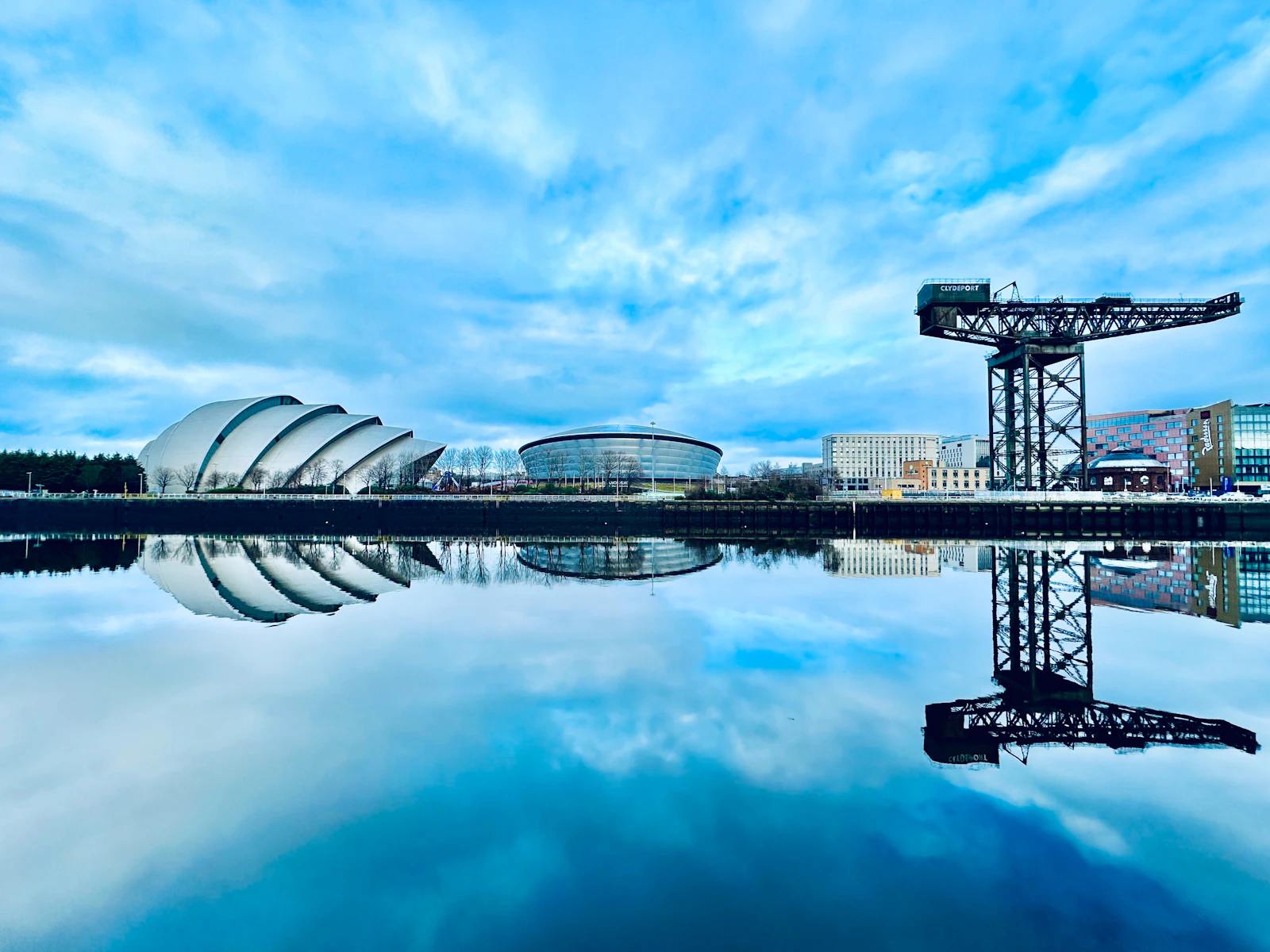 Glasgow, United Kingdom photo 2 by Phil Reid