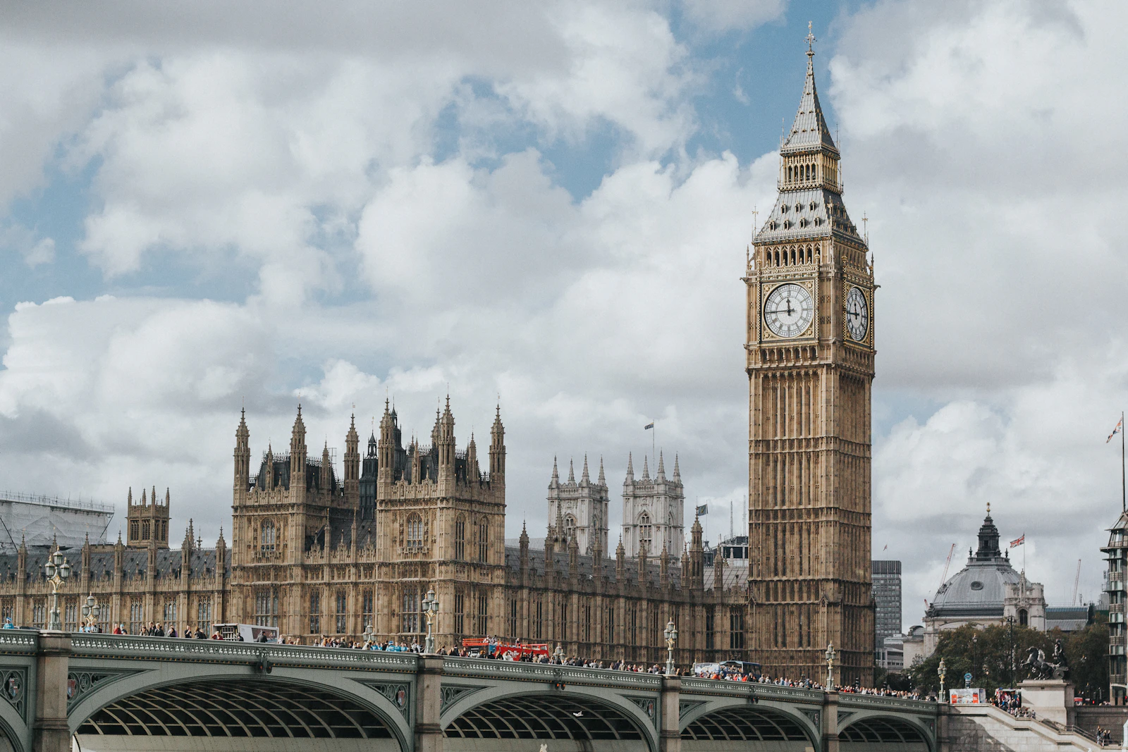 London, United Kingdom photo 2 by Marcin Nowak