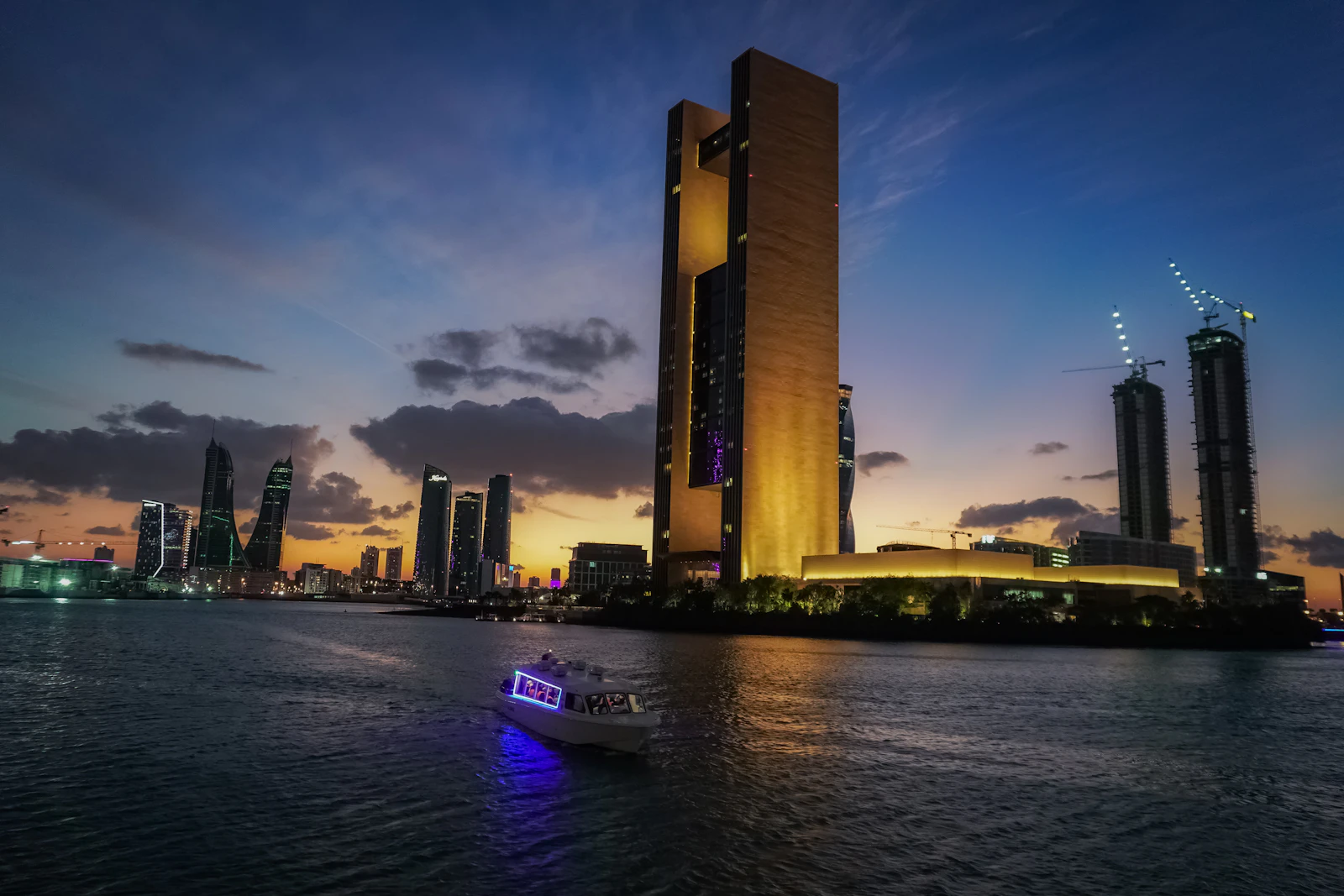 Manama, Bahrain photo 4 by Afsal Shaji