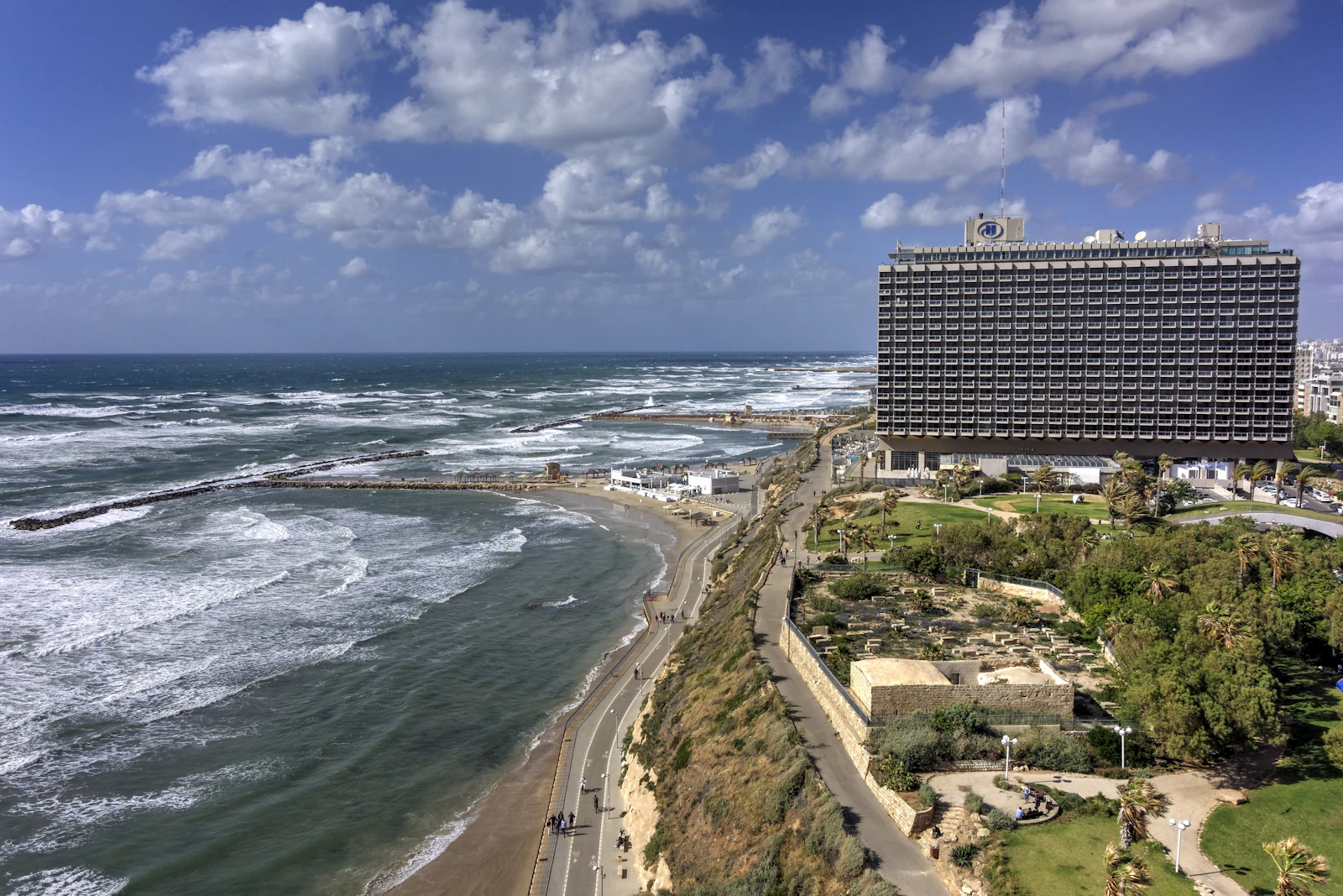 Tel Aviv, Israel photo 22 by Jacques Bopp