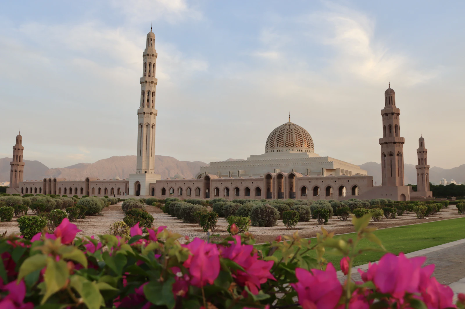 Muscat, Oman photo 3 by Hongbin