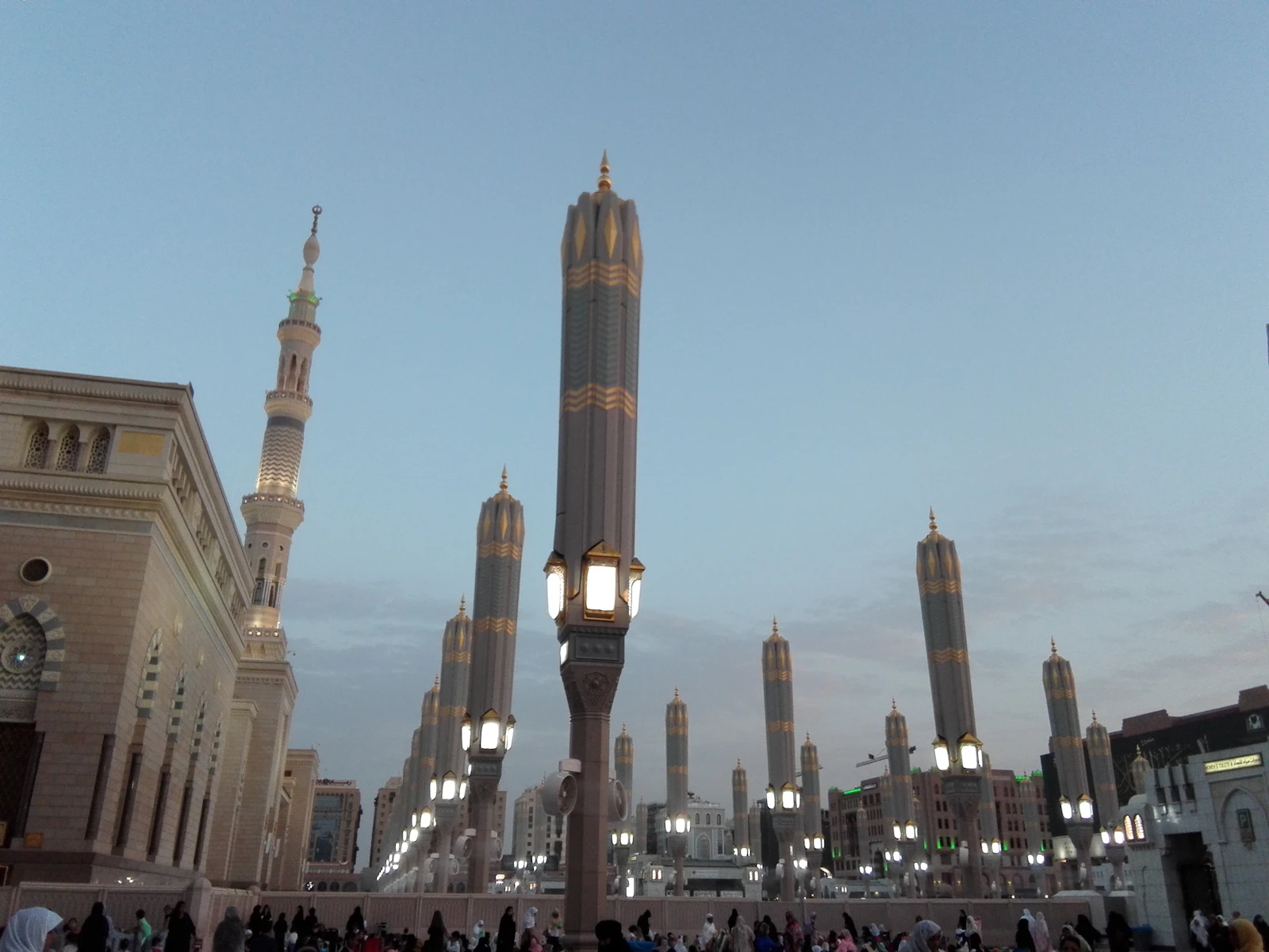 Medina, Saudi Arabia photo 27 by Ar//sh Mohammed