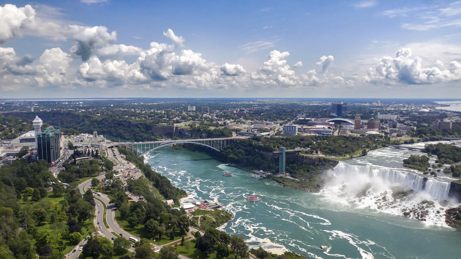 Niagara Falls, Canada photo 9 by Toni Pomar
