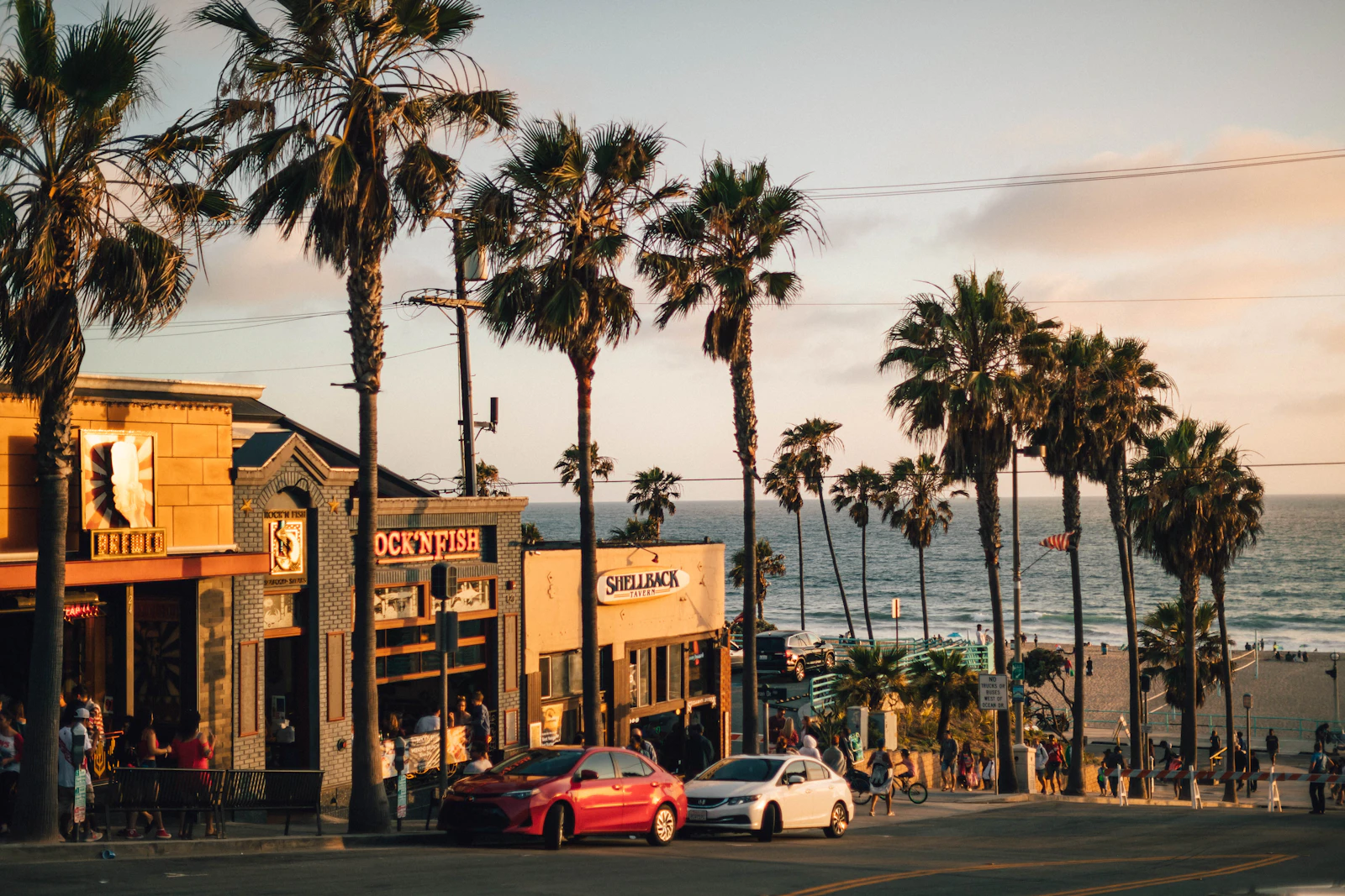 Avalon, California photo 2 by Roberto Nickson
