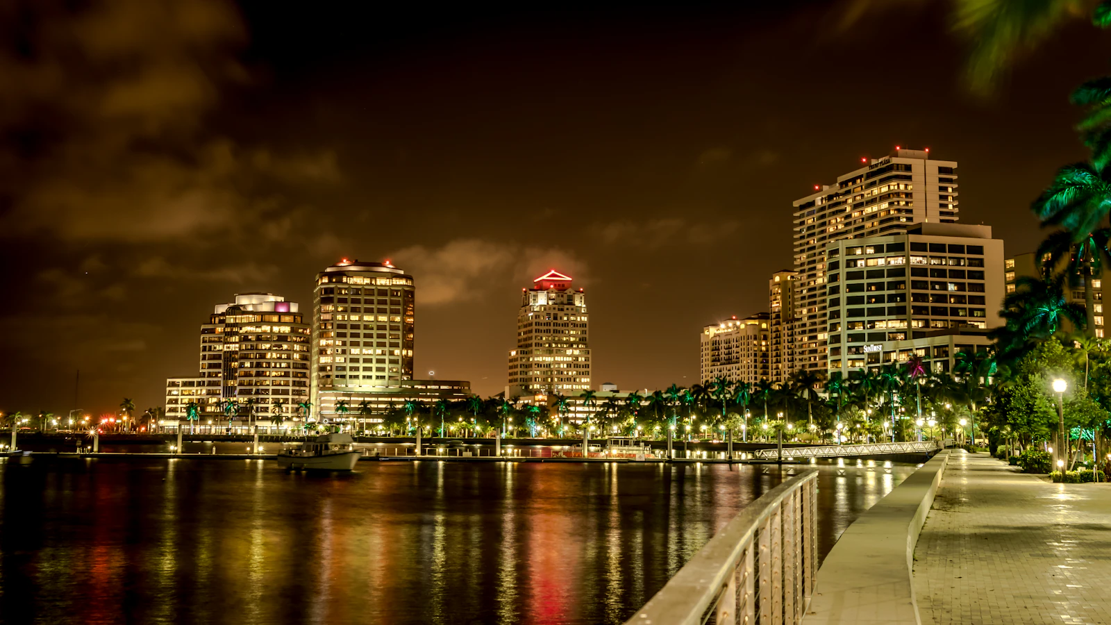 Palm Beach, Florida photo 8 by Richard Sagredo