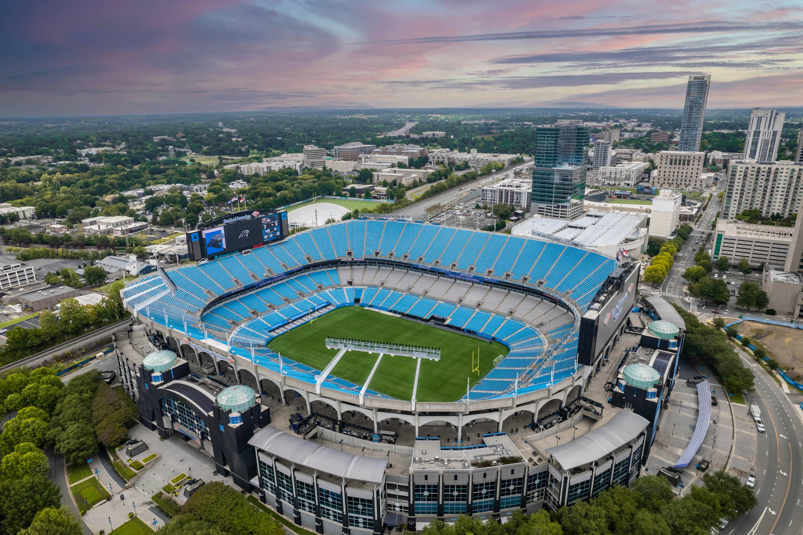 Charlotte, North Carolina photo 9 by Zac Gudakov