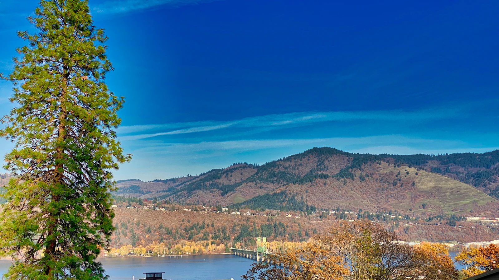 Hood River, Oregon photo 1 by Daniel Halseth