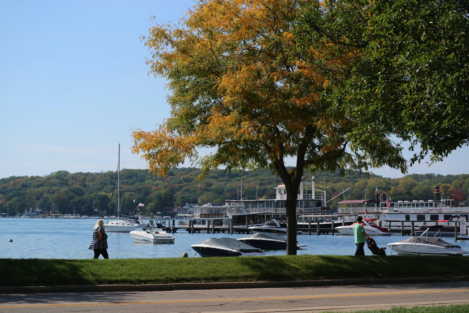 Lake Geneva, Wisconsin photo 3 by Vincent Y @USA