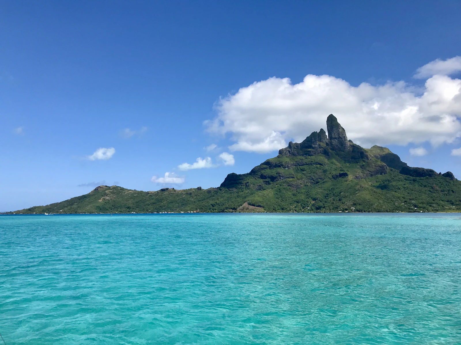 Bora Bora, French Polynesia photo 21 by Jo Barnes