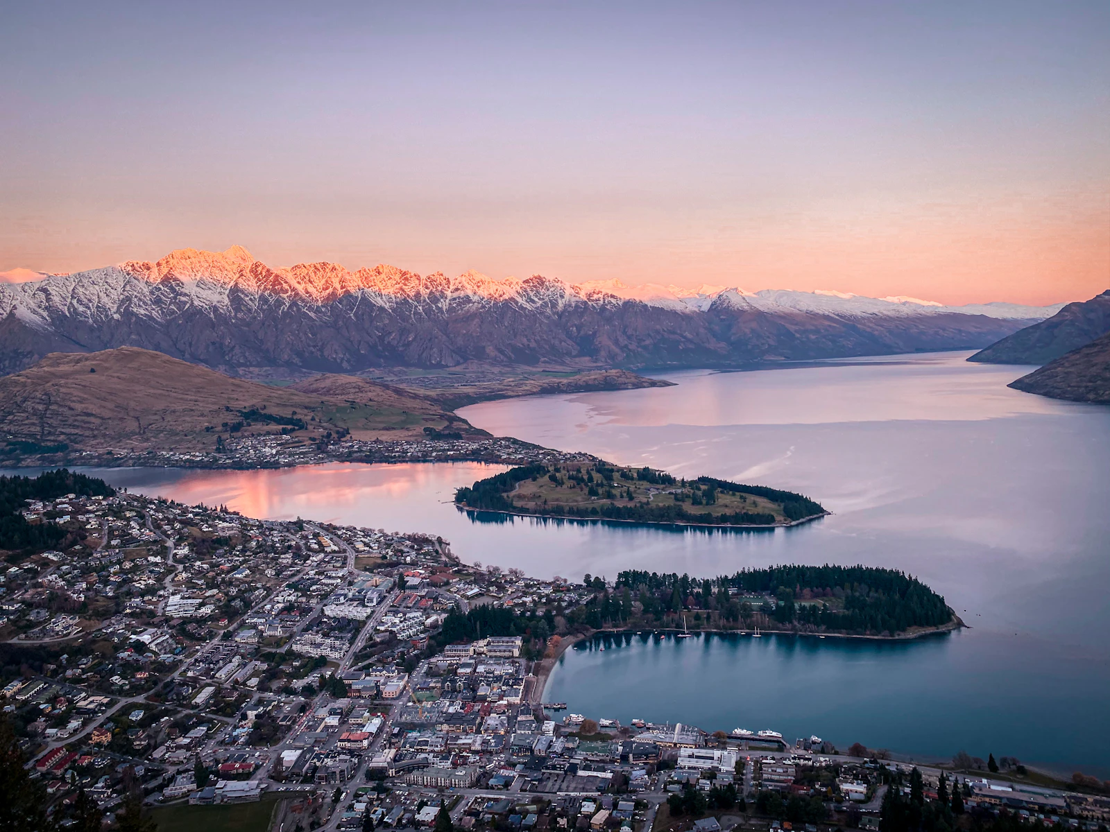 Queenstown, New Zealand photo 2 by Peter Luo