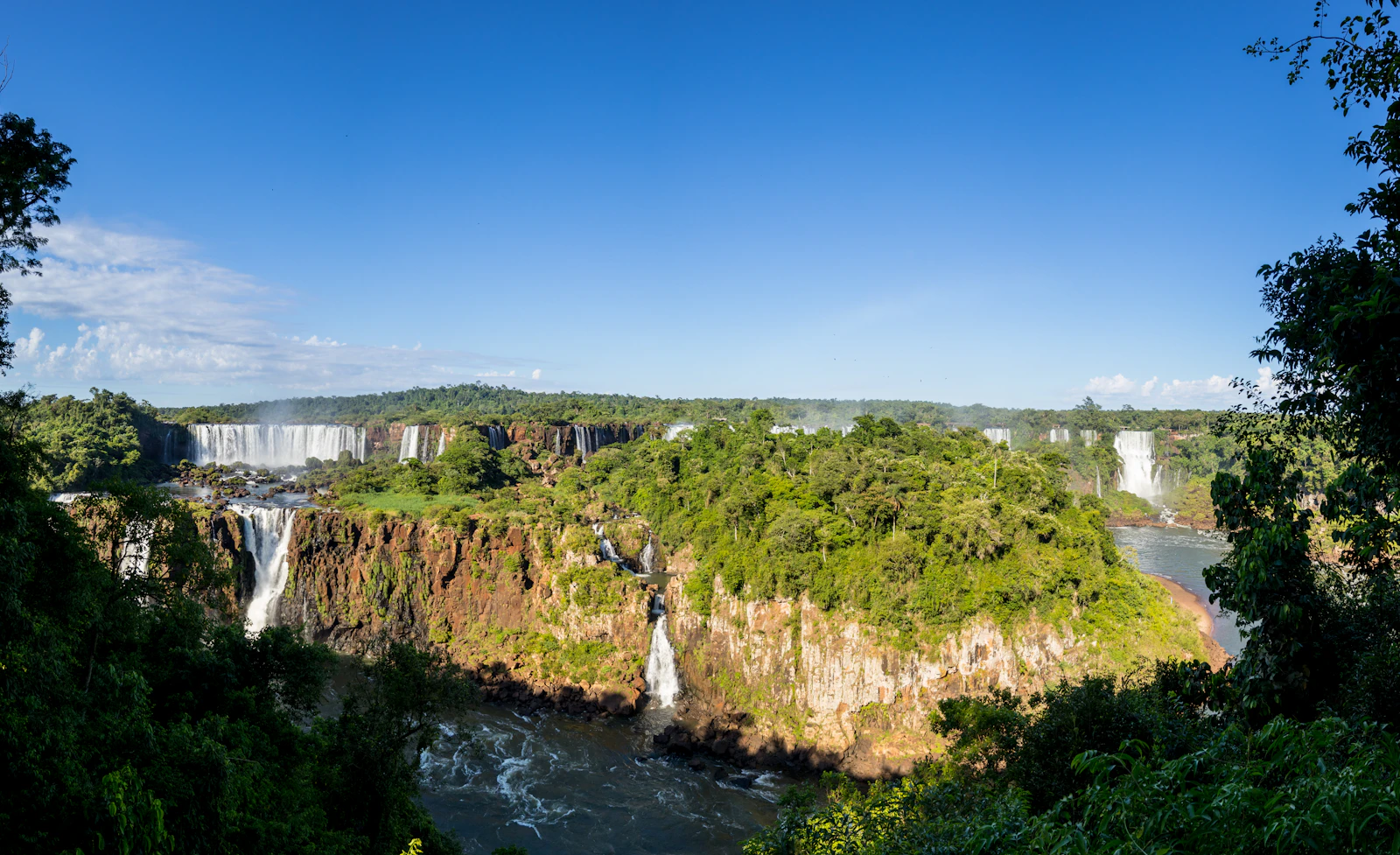 Puerto Iguazú, Argentina photo 29 by Rafael Peier