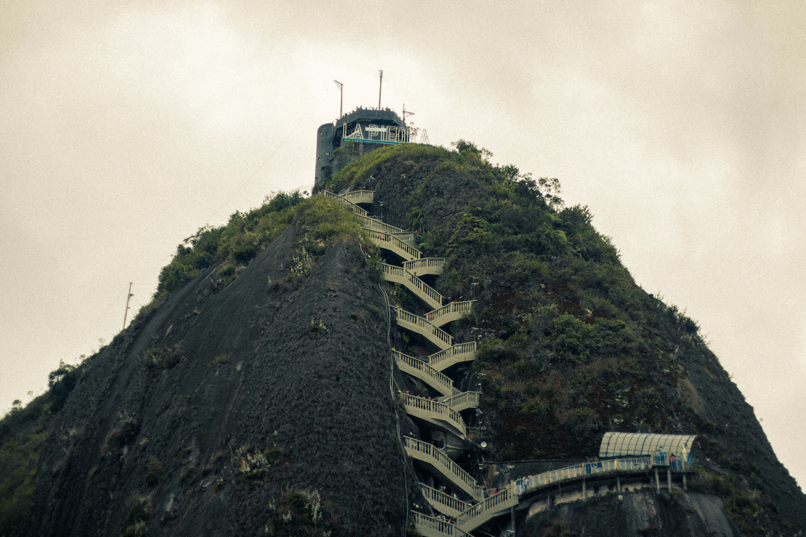 Medellín, Colombia photo 4 by Andy Cheng