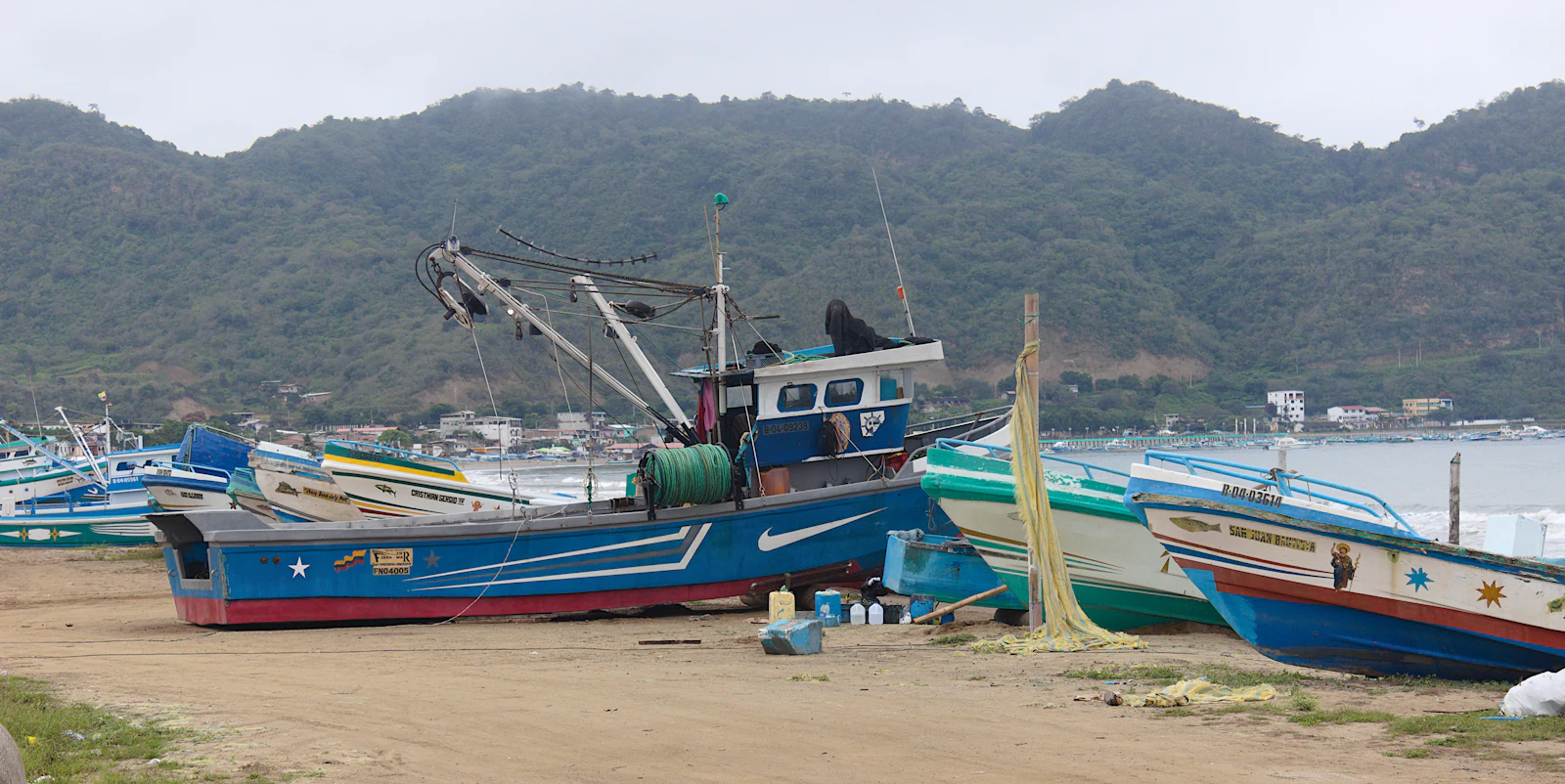 Puerto Ayora, Ecuador photo 8 by Jonathan MONCK-MASON