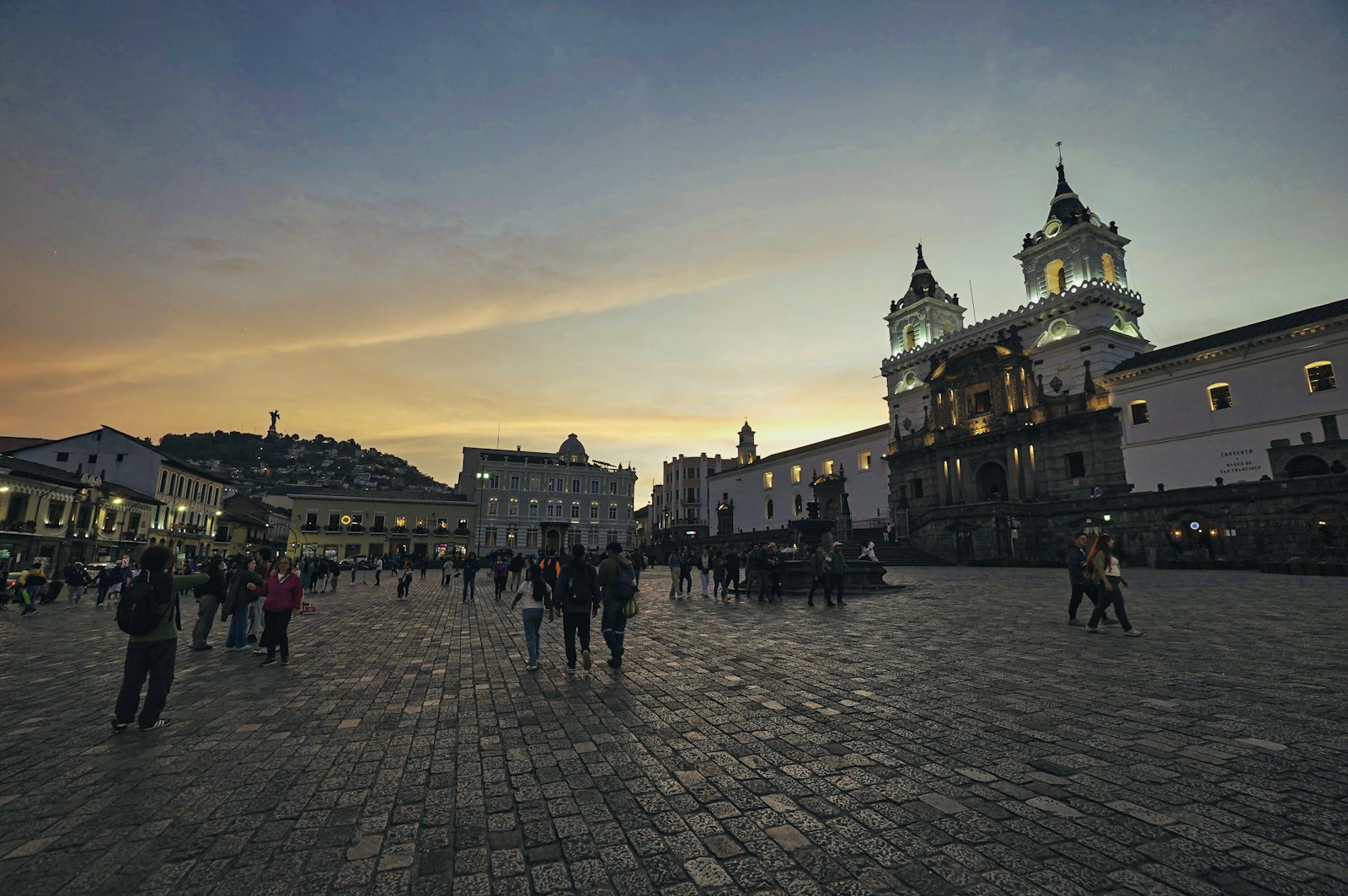 Quito, Ecuador photo 20 by Andres Medina