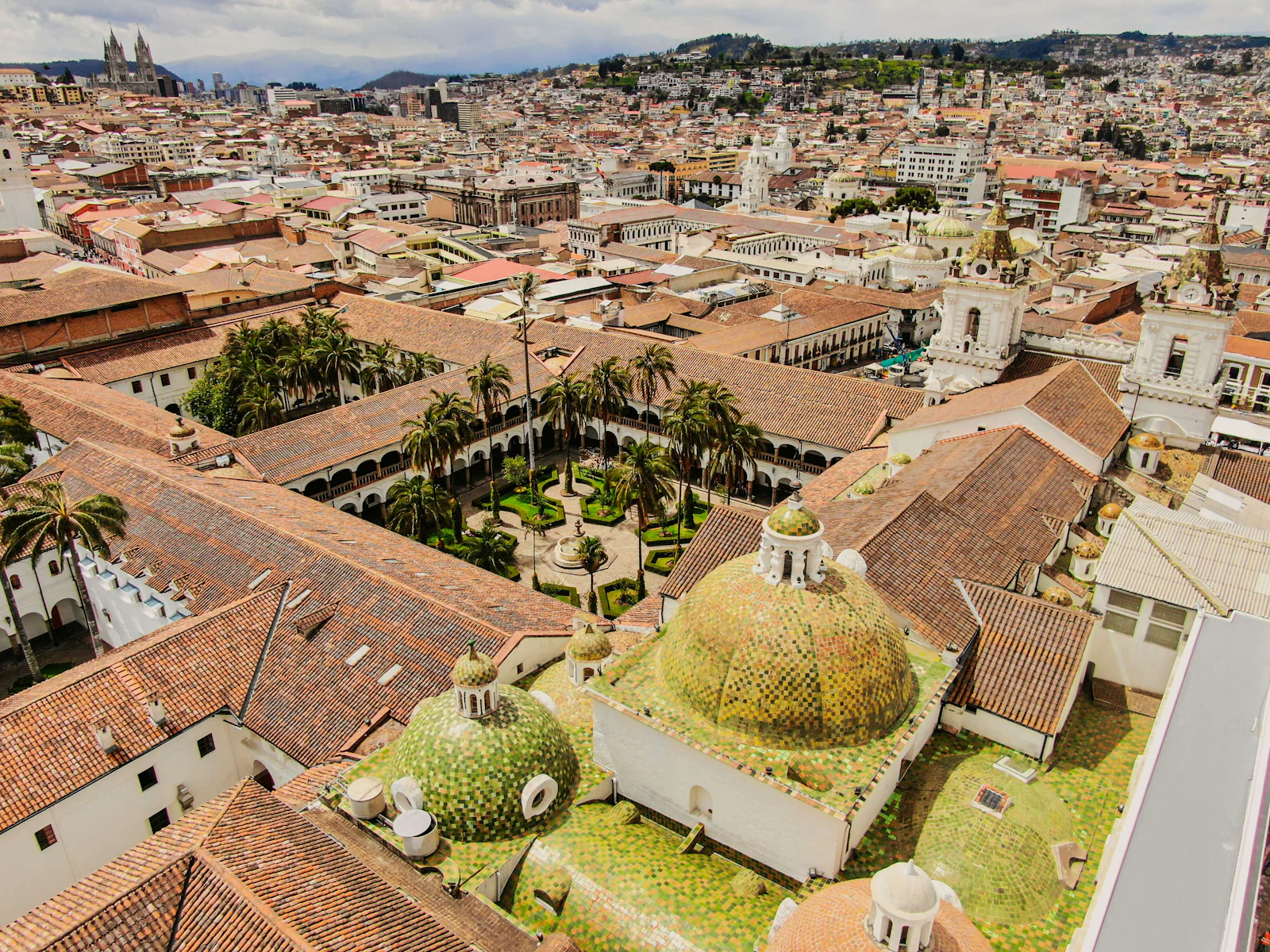 Quito, Ecuador photo 12 by Andres Medina