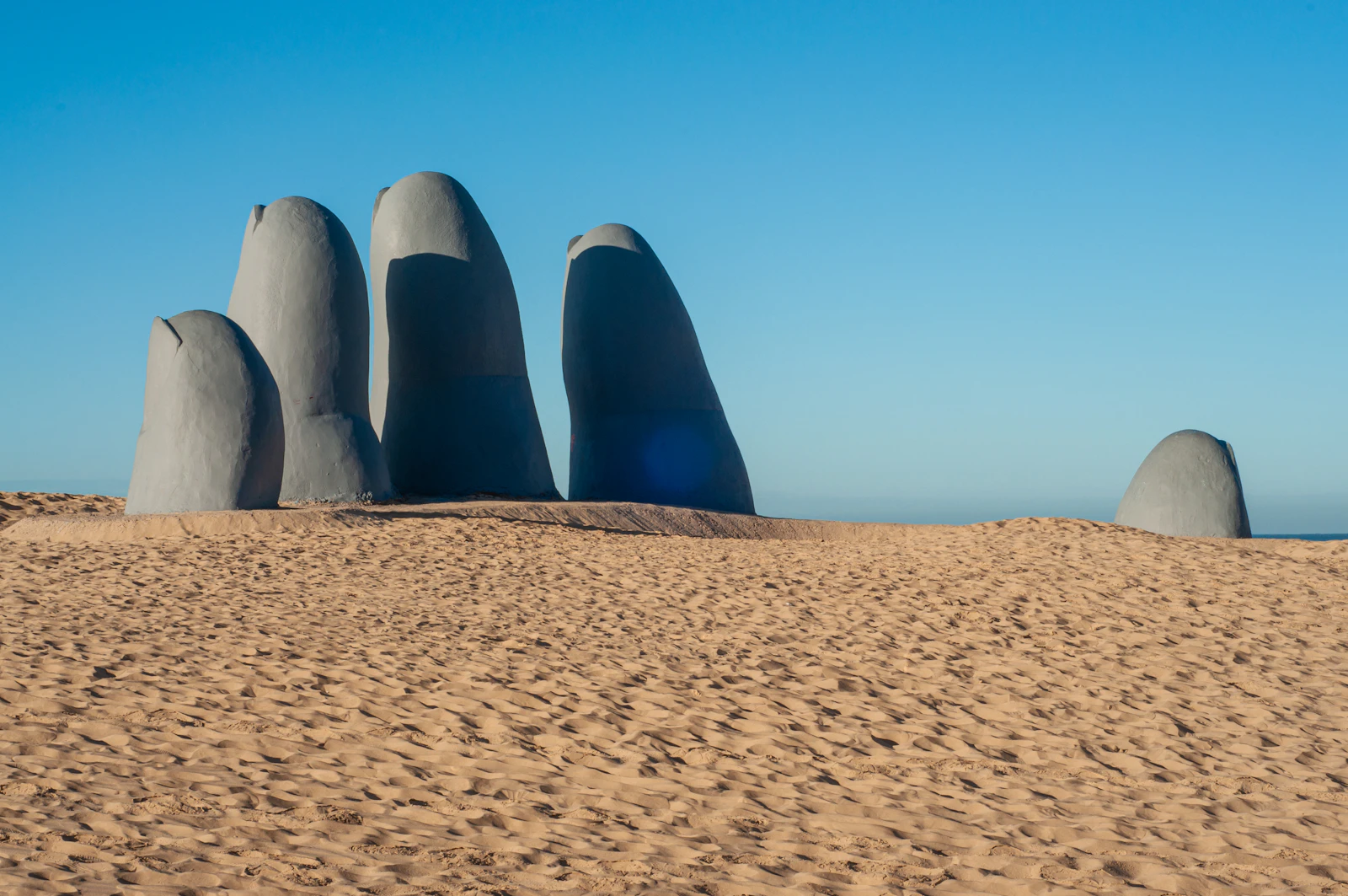 Punta del Este, Uruguay photo 10 by Mayumi Maciel