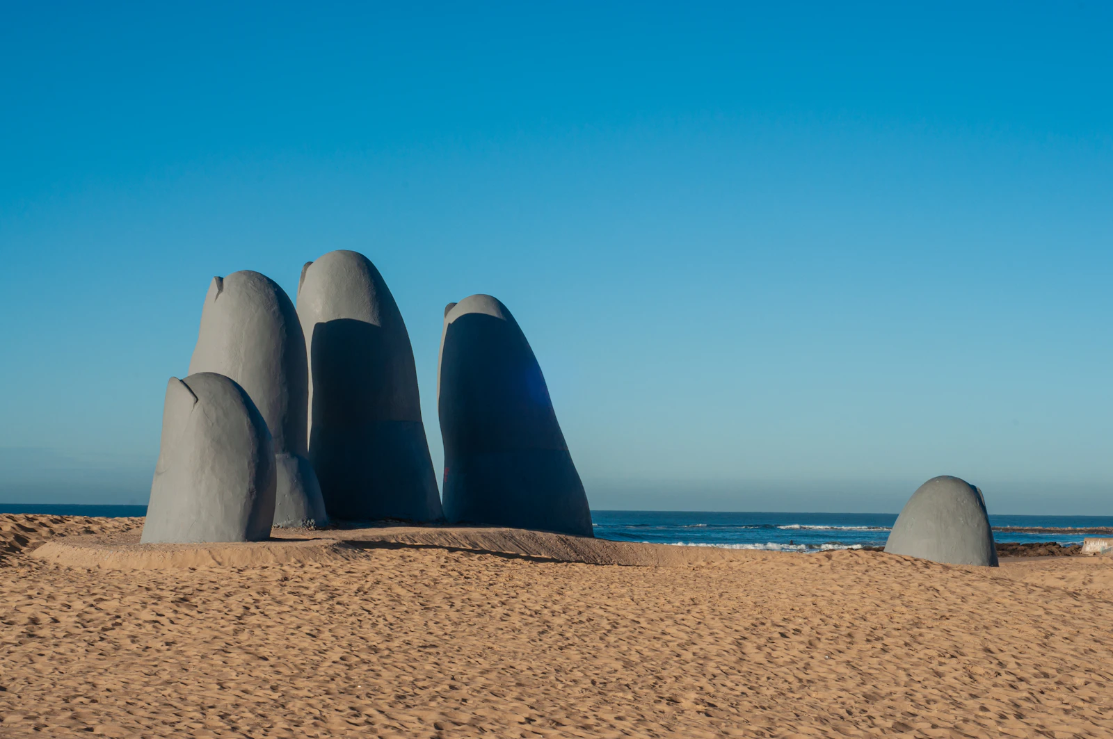 Punta del Este, Uruguay photo 2 by Mayumi Maciel